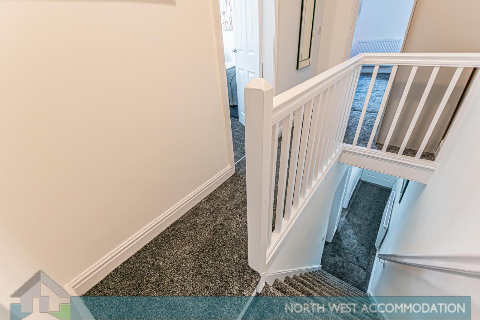 Wellfield Serviced Accommodation Warrington Eksteriør bilde