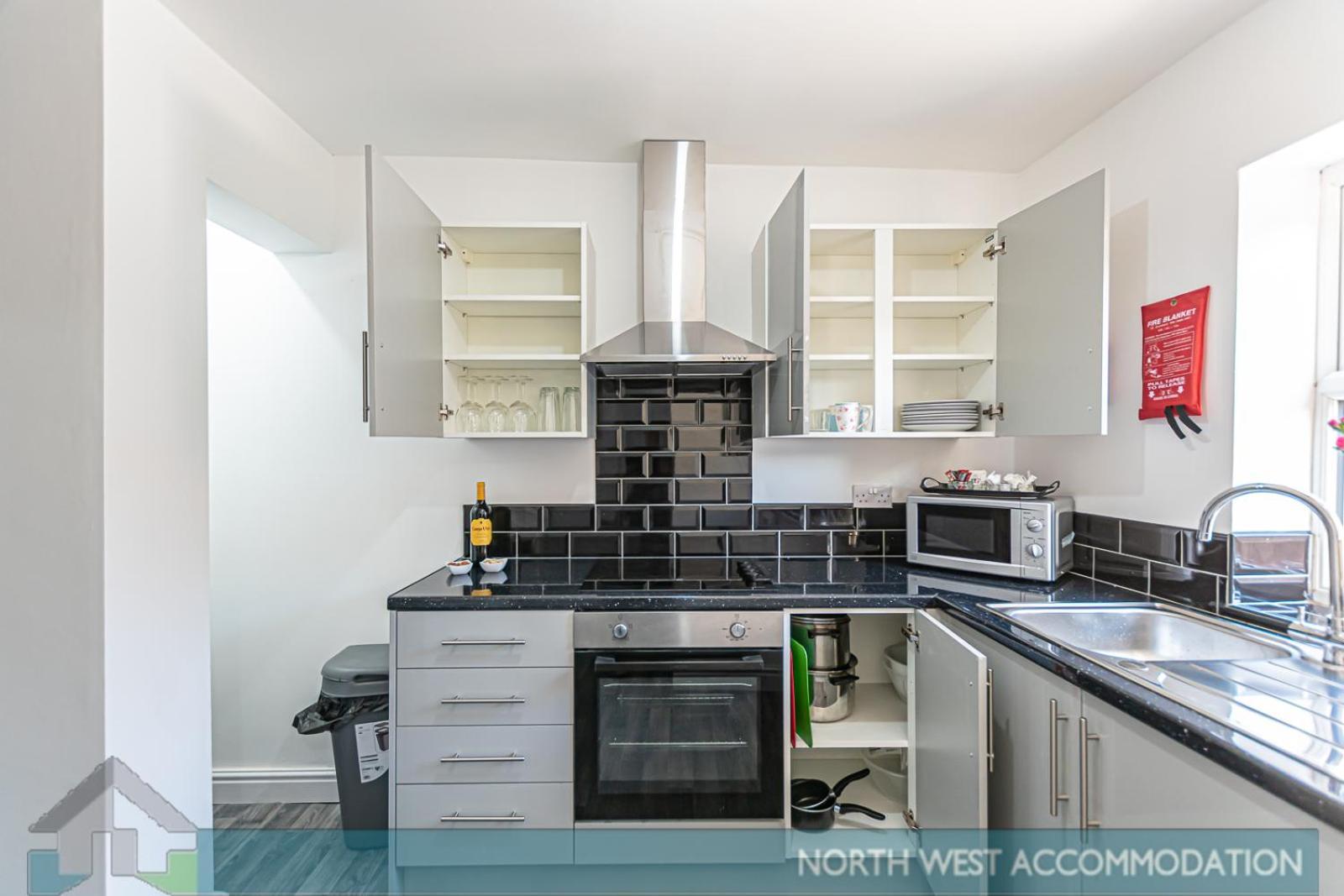 Wellfield Serviced Accommodation Warrington Eksteriør bilde